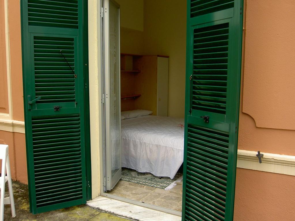 Albergo Kristina Bordighera Buitenkant foto